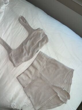 Abercrombie & Fitch Ribbed Tank and High-Waist Shorts Set in Light Taupe